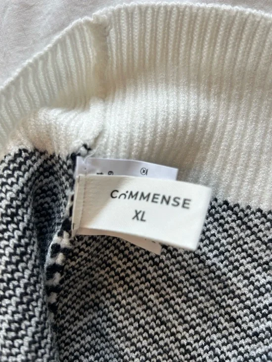 Black & White Chevron Button-Front Women’s Cardigan - Picture 4 of 4